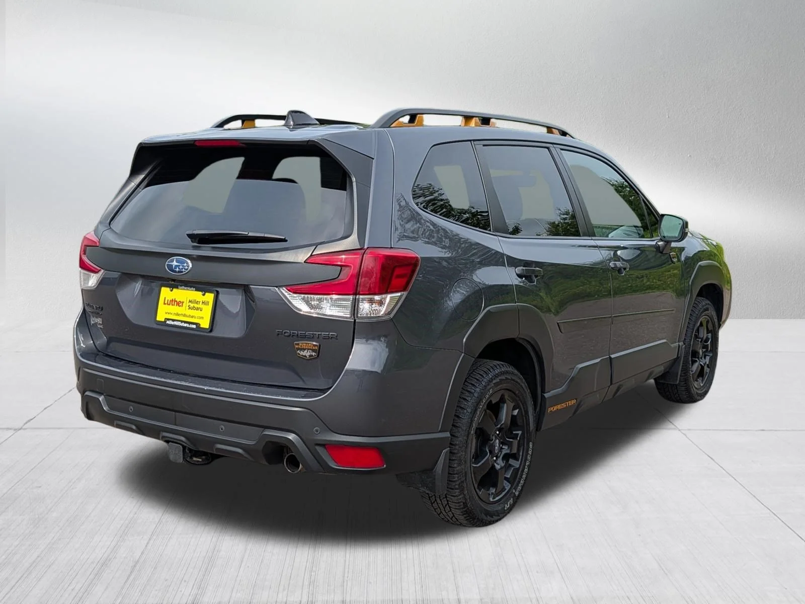 Used 2024 Magnetite Gray Metallic Subaru Wilderness image 7