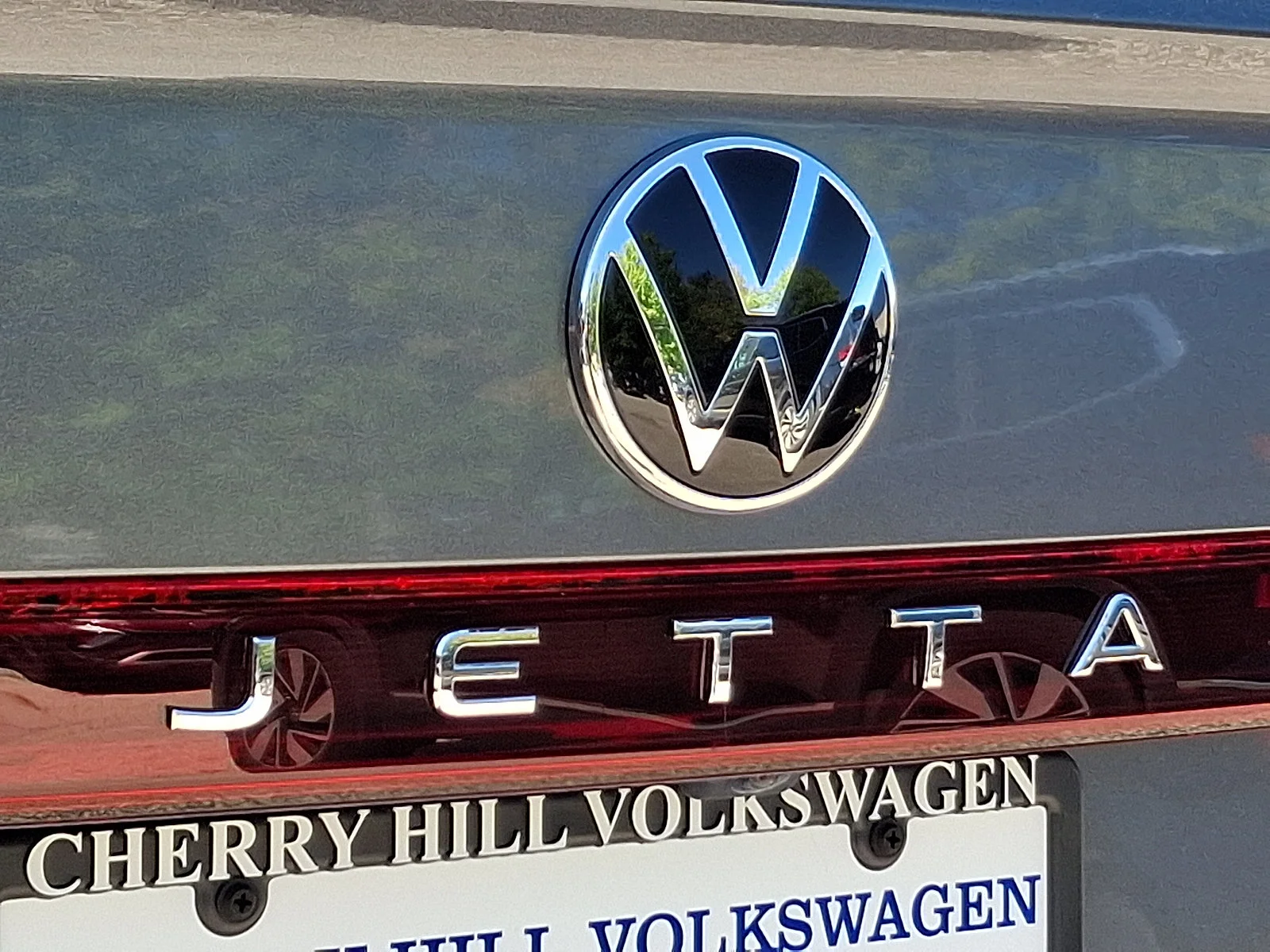 New 2026 Platinum Gray Metallic Volkswagen SE image 21