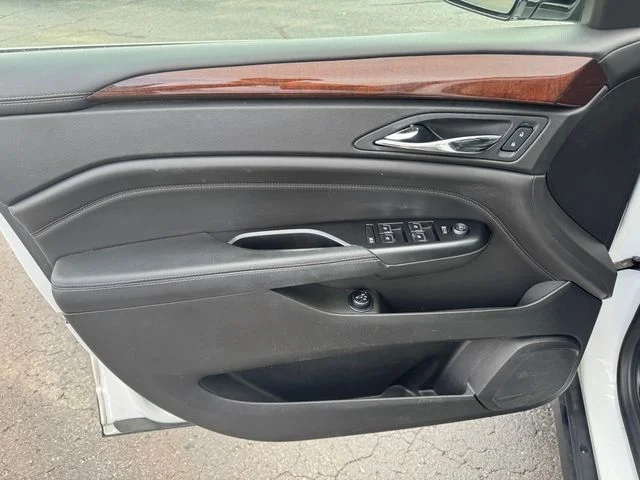Used 2016 White Cadillac Performance image 21