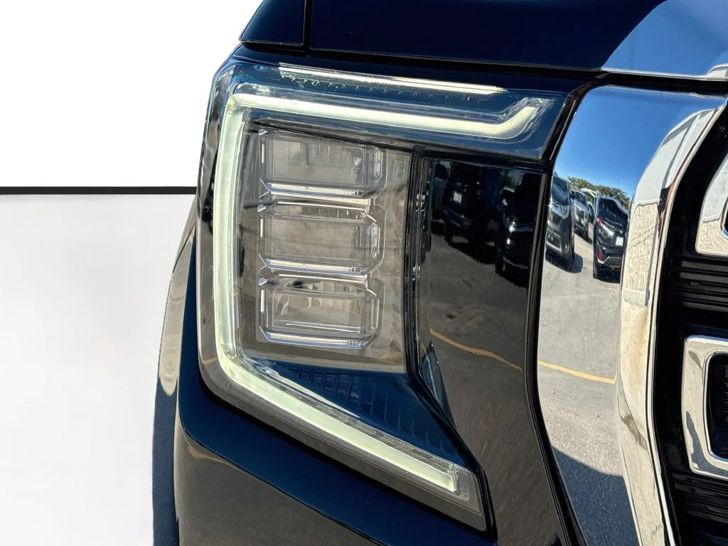 Used 2023 Black GMC SLT image 39