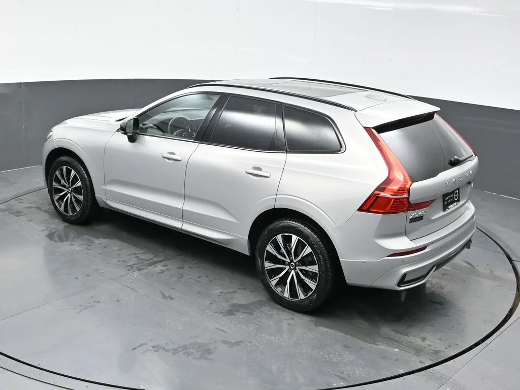 Certified Used 2025 Silver Dawn Volvo Plus image 38