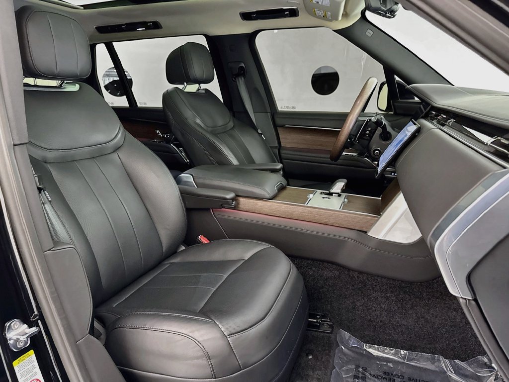 Certified Used 2025 Black Land Rover SE image 29