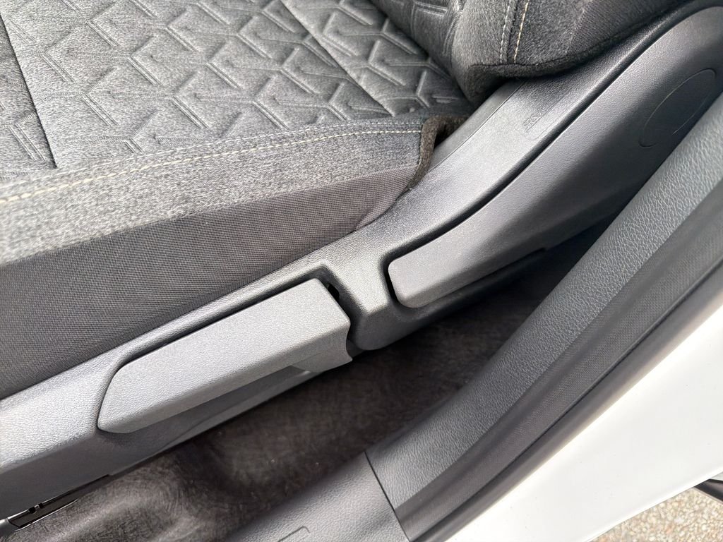 New 2026 Nissan Kicks SV 4D Sport Utility