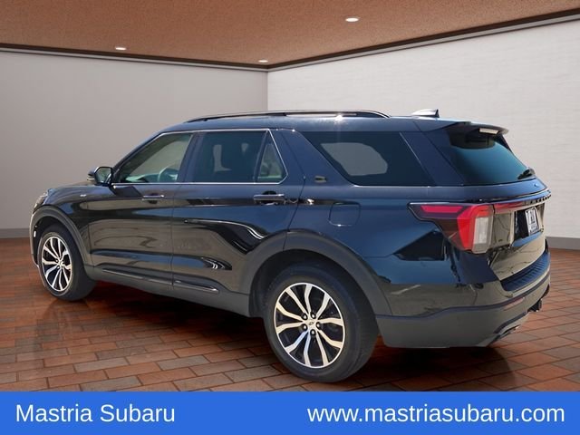 Used 2025 Black Metallic Ford ST-Line image 35