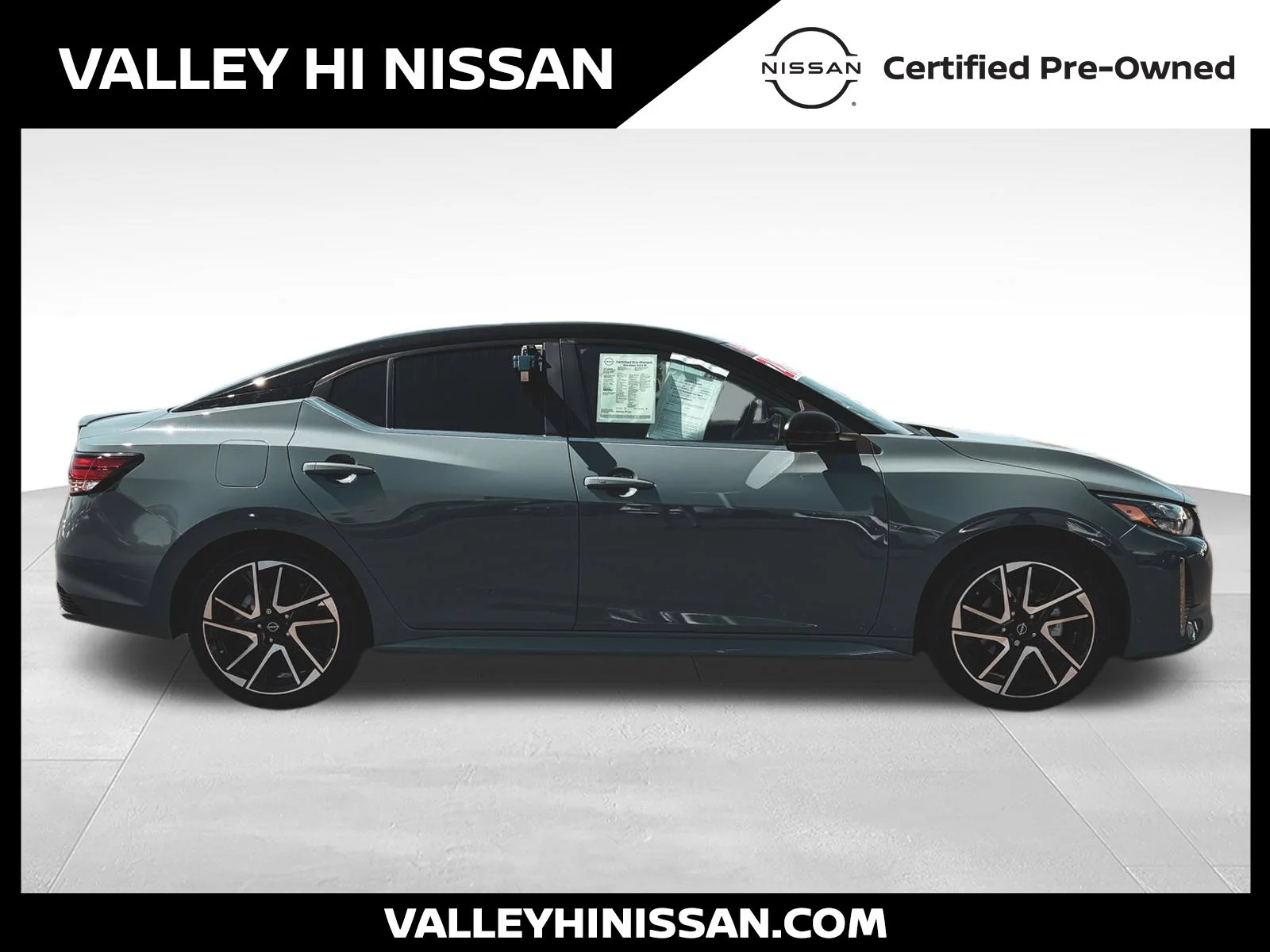Used 2025 Gray Nissan SR image 8