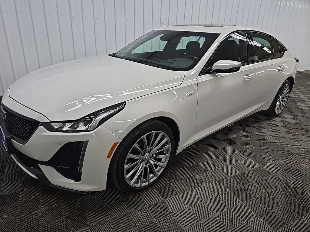 Used 2023 White Cadillac V-Series image 9