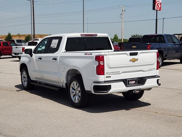 New 2026 Summit White Chevrolet Custom image 5