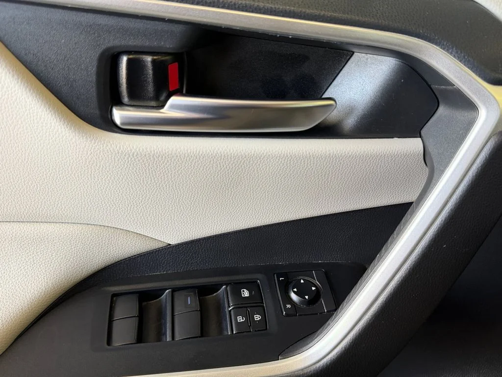 Used 2020 Blue Toyota XLE image 26
