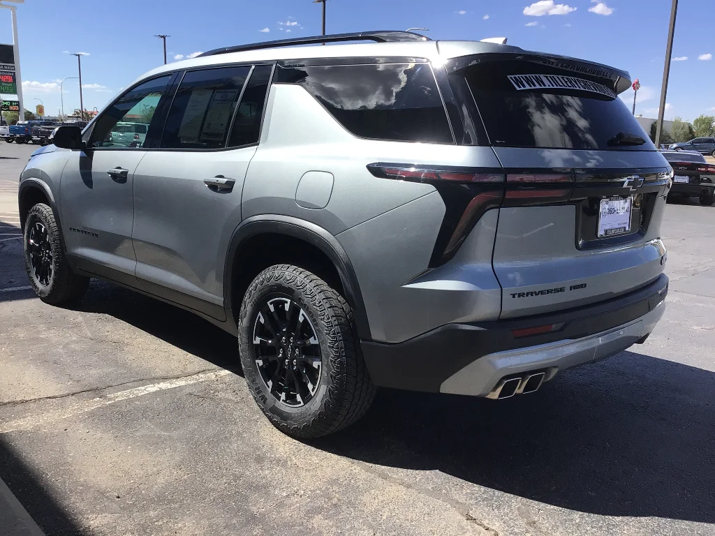Used 2025 Sterling Gray Metallic Chevrolet Z71 image 4