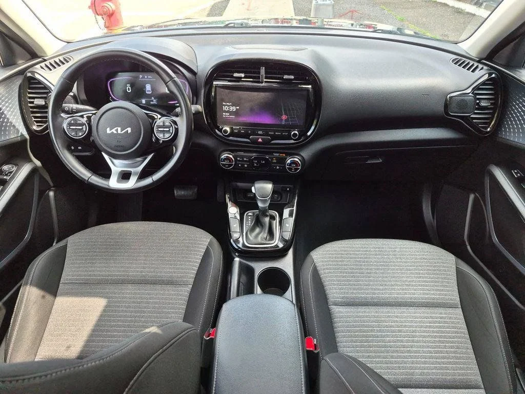Used 2023 Gray Kia EX image 21