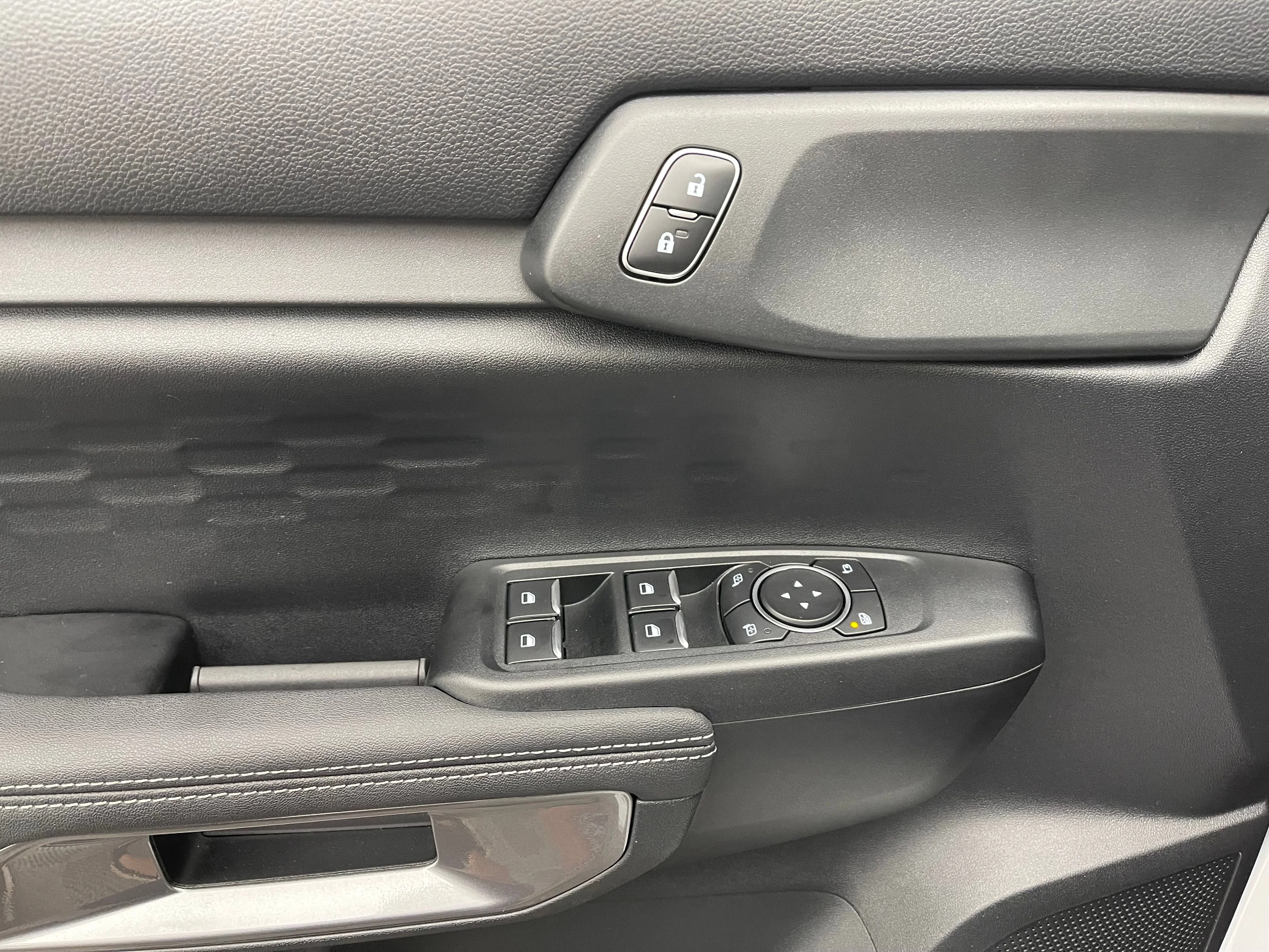 Used 2024 White Ford XLT image 15