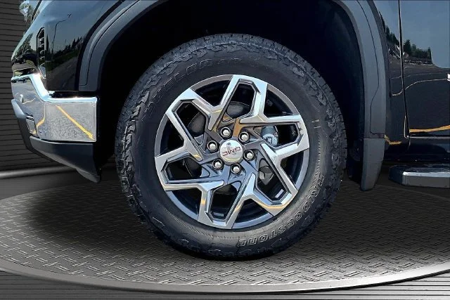 New 2026 Onyx Black GMC SLT image 13