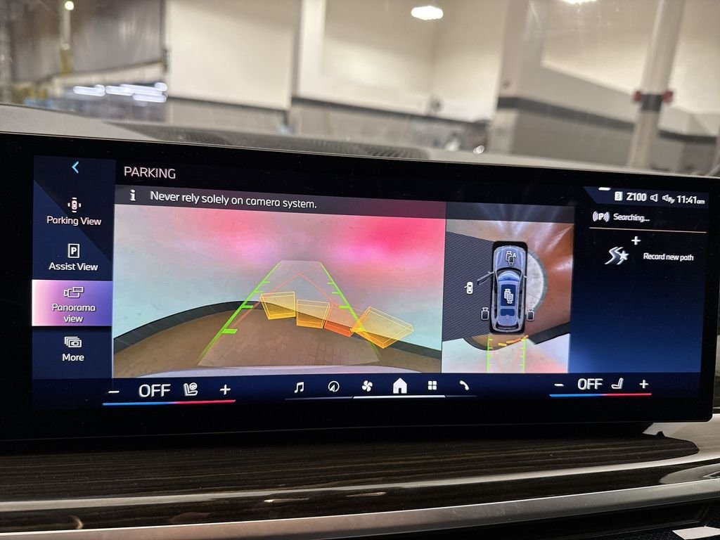 Certified Used 2024 Gray BMW xDrive40i image 7
