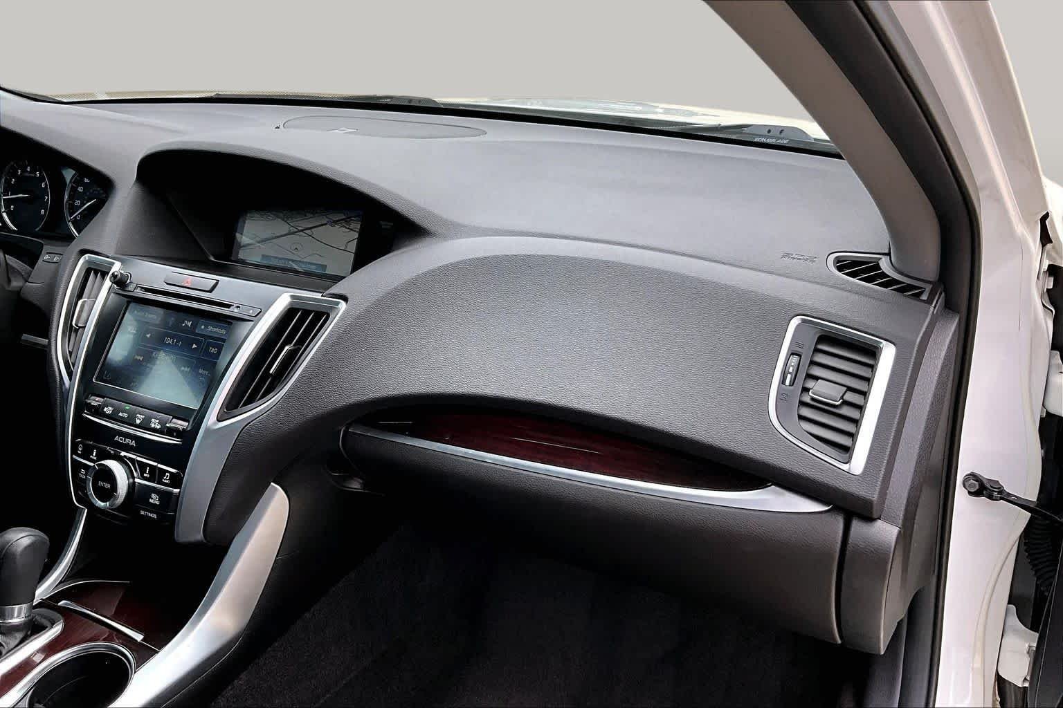 Used 2015 Bellanova White Pearl Acura Tech image 19