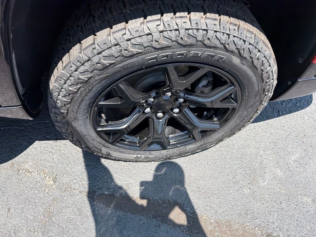 Used 2024 Black Jeep Series II image 11