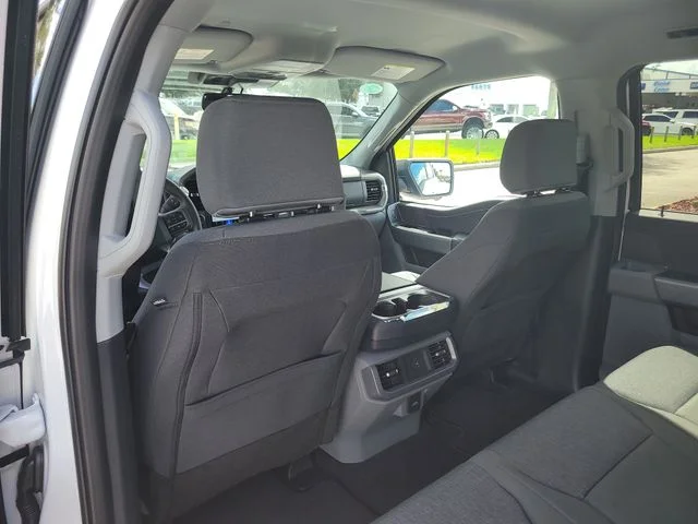 New 2026 Oxford White Ford XLT image 11