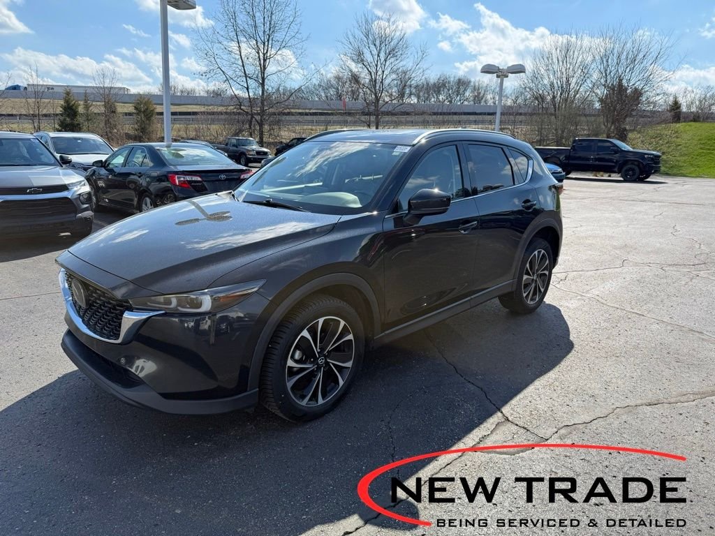 2022 Mazda CX-5 S Premium package