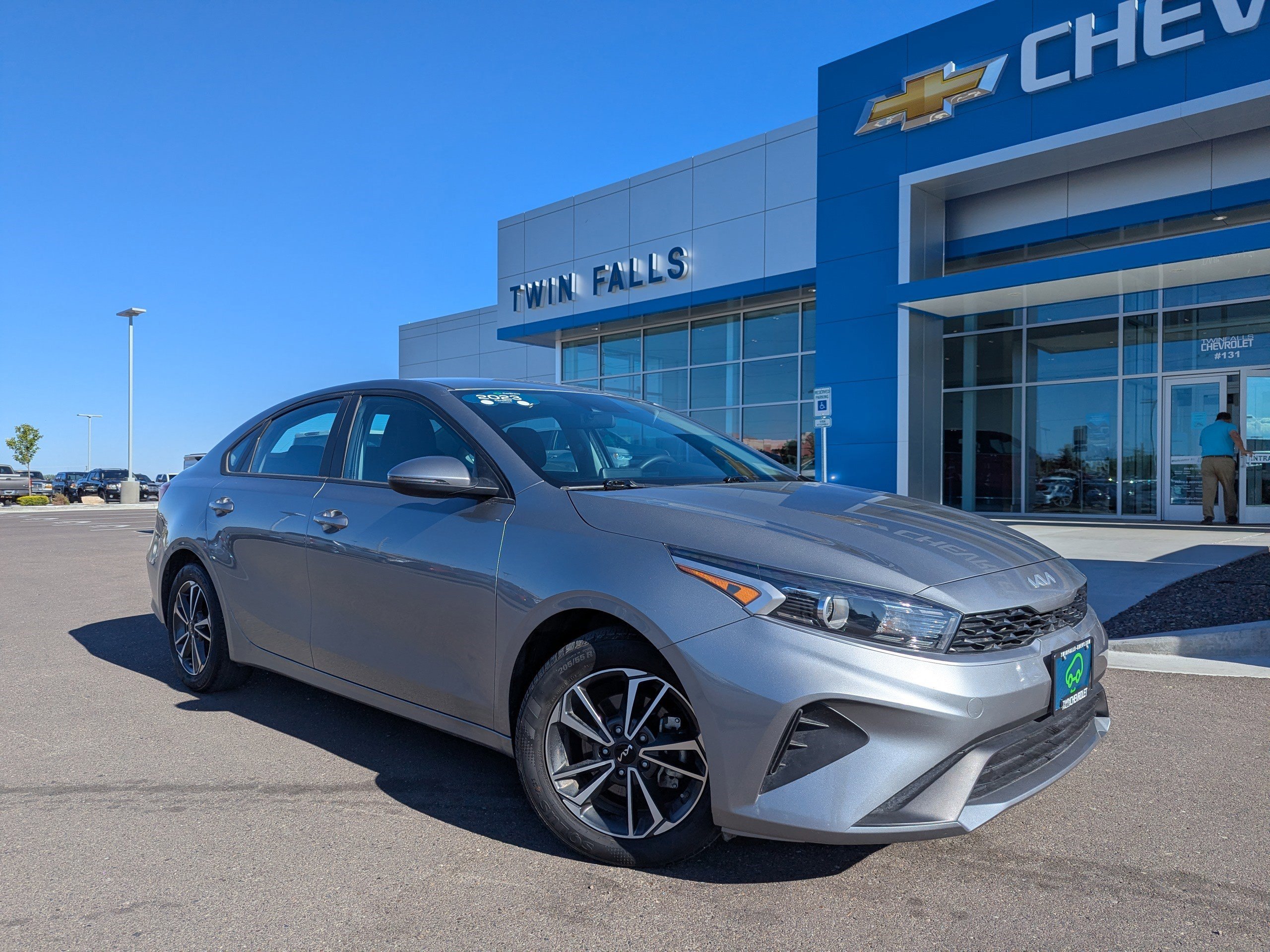 2023 Kia Forte LXS AT's photo