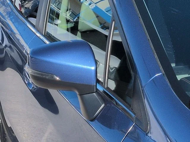 Used 2019 Blue Subaru 2.0i Limited image 12