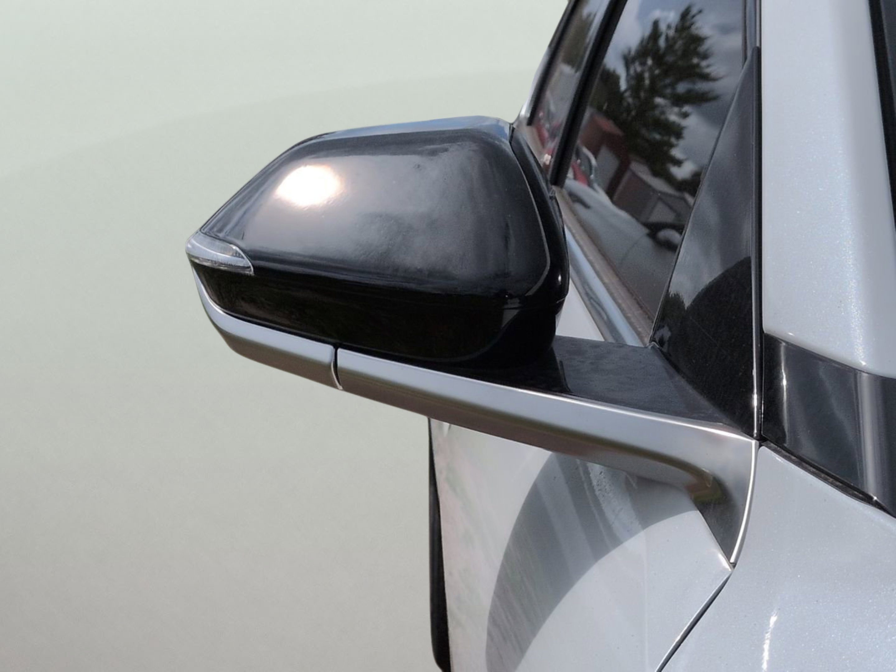 New 2026 Snow White Pearl Kia GT-Line image 31
