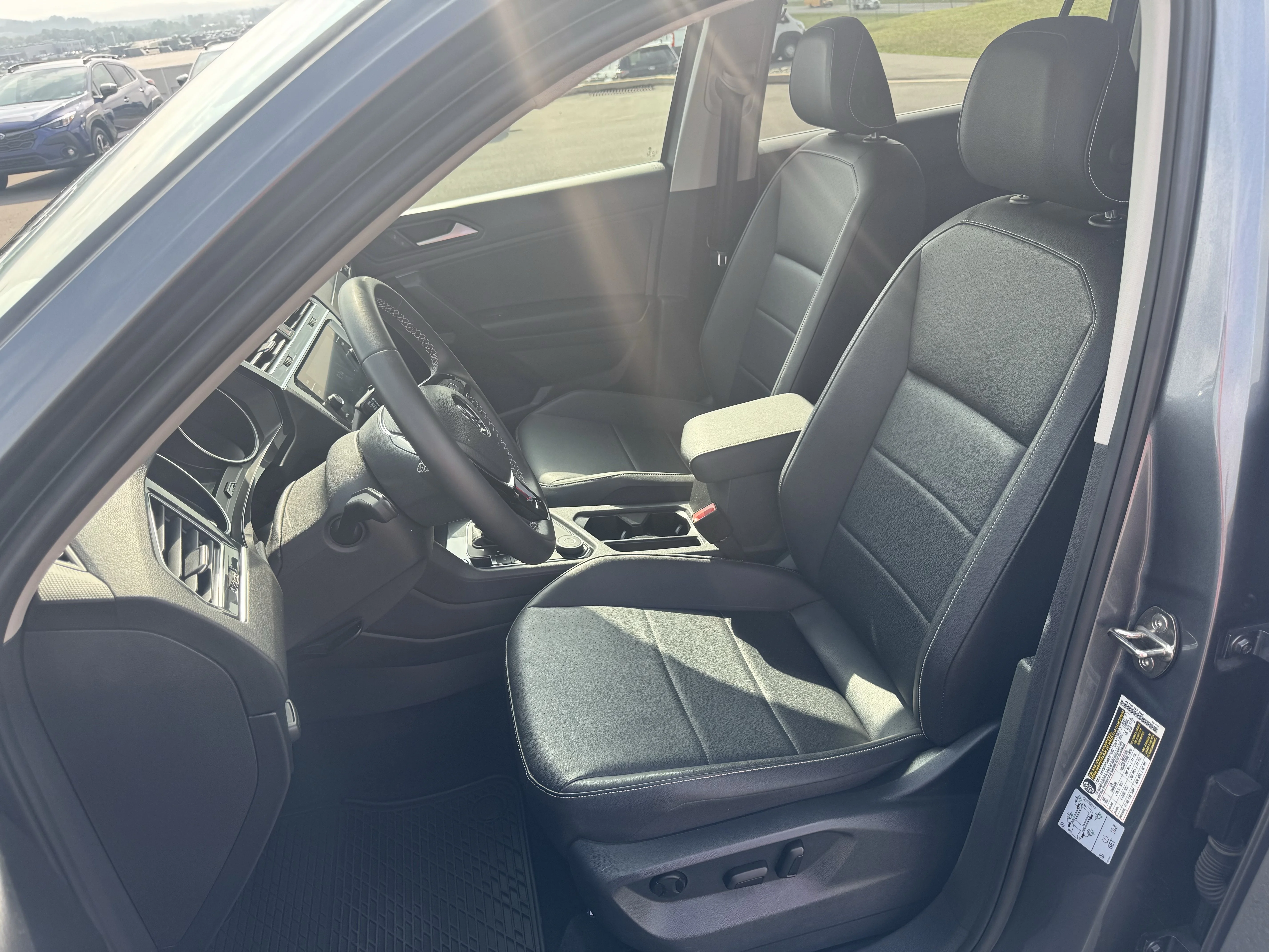 Used 2021 Platinum Gray Metallic Volkswagen SE image 12