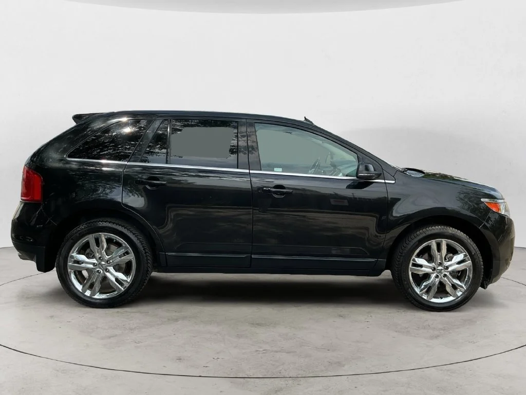 Used 2014 Black Ford Limited image 4