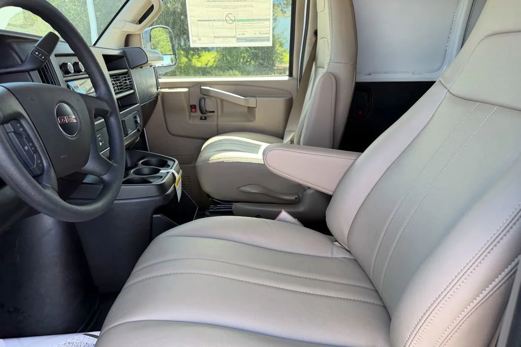 New 2026 Summit White GMC Work Van image 10