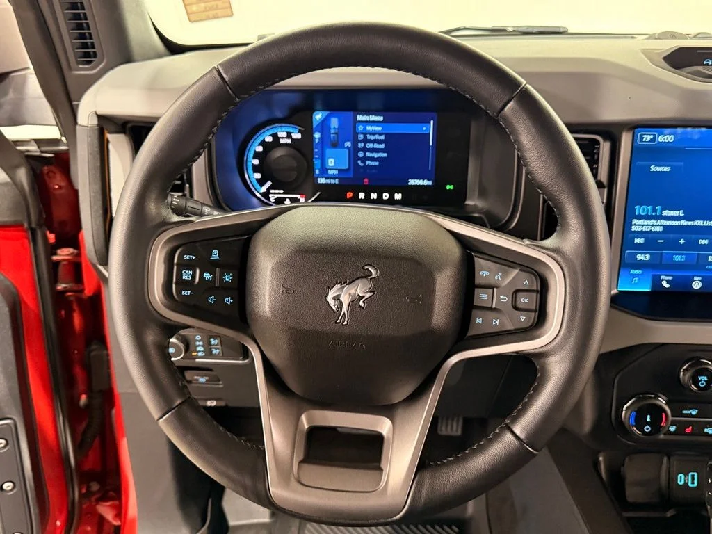 Used 2022 Red Ford Badlands image 20