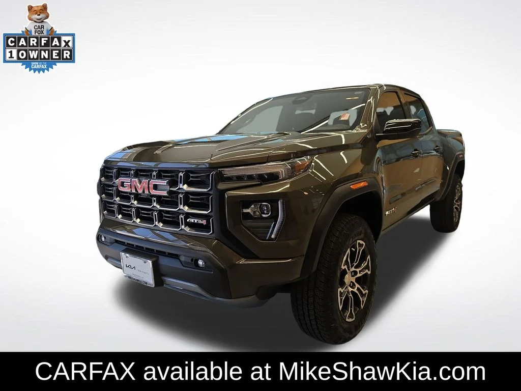 2025 GMC Canyon 4WD AT4 Crew Cab Short Box's photo