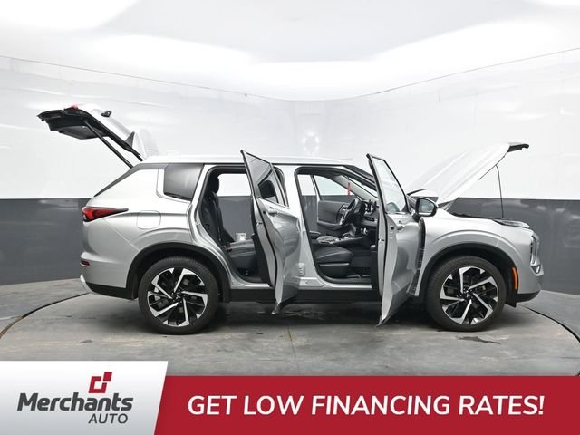 Used 2024 Silver Mitsubishi SE image 52