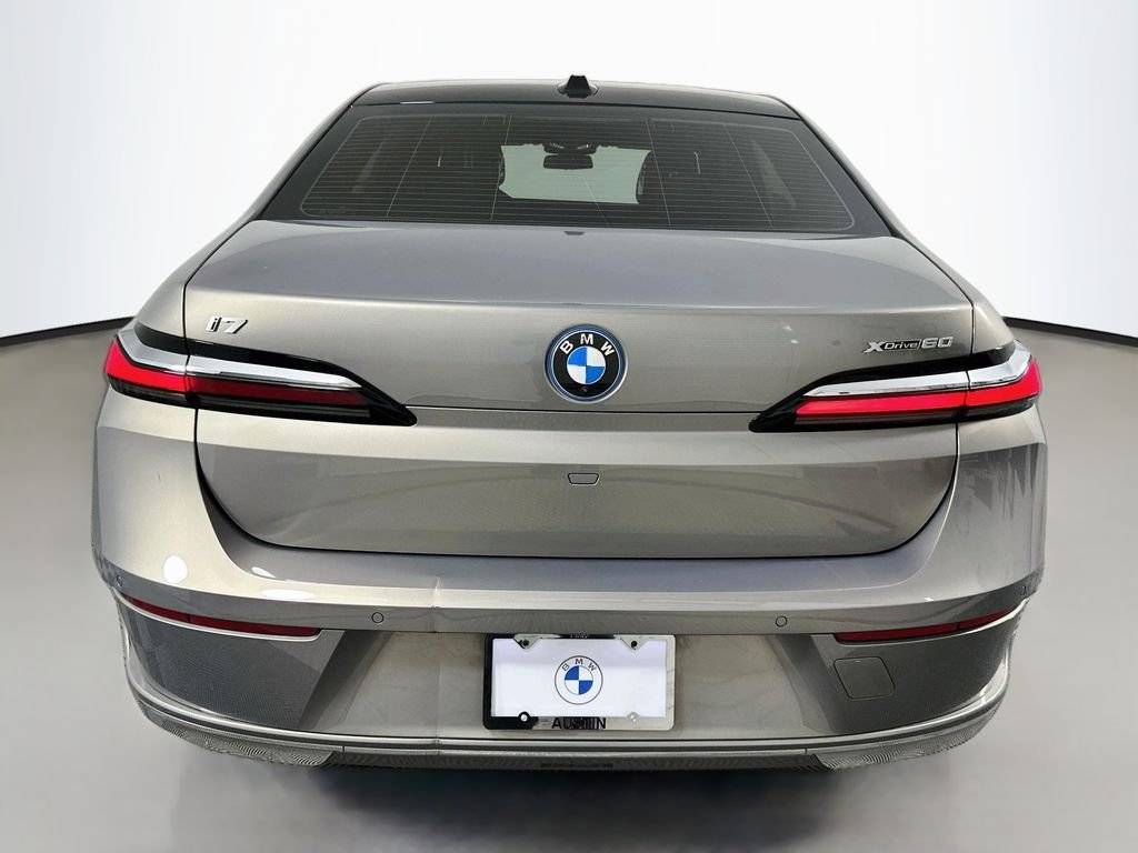 Certified Used 2024 Oxide Grey Met BMW xDrive60 image 6