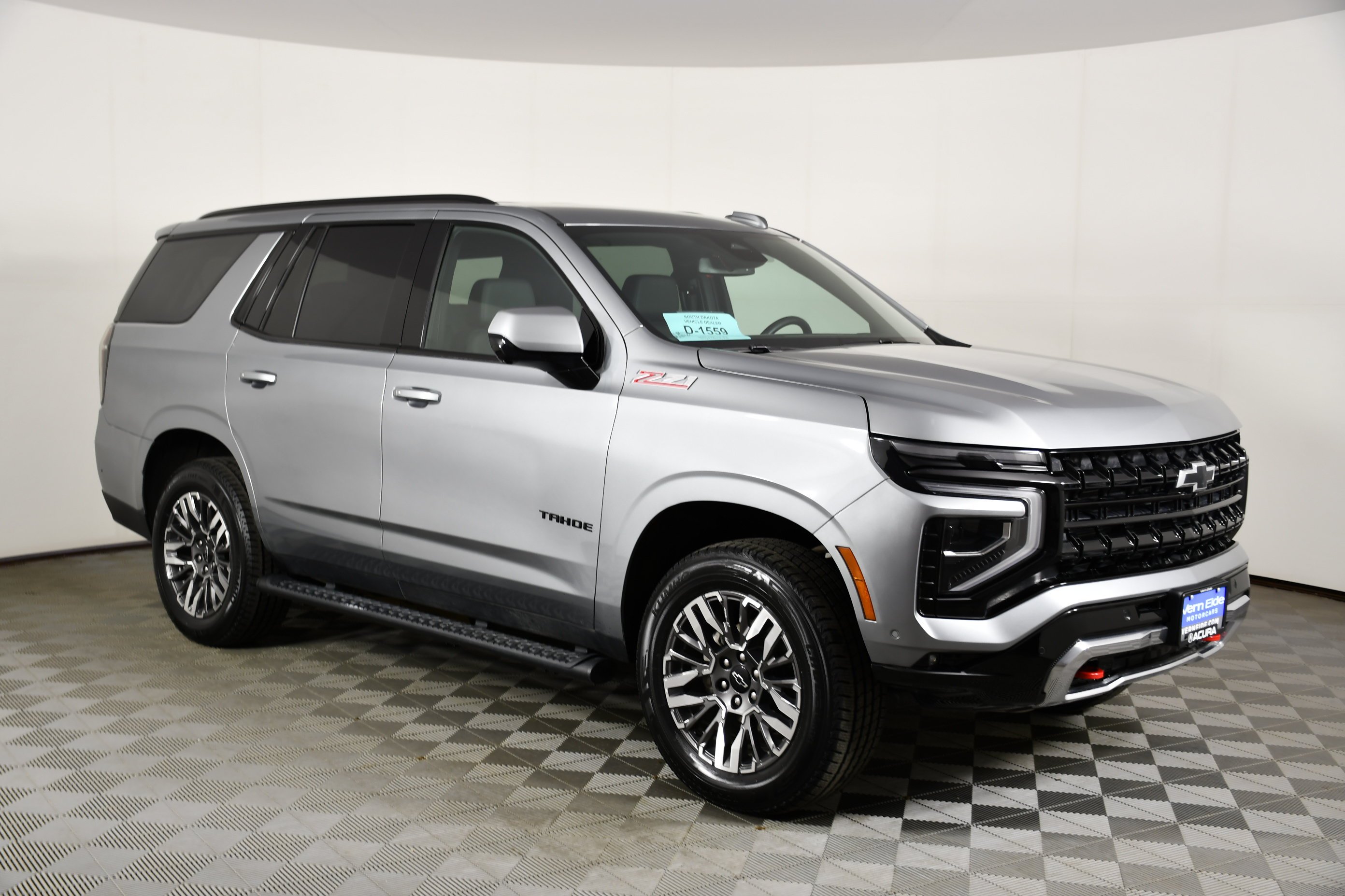 Used 2025 Sterling Gray Metallic Chevrolet Z71 image 4