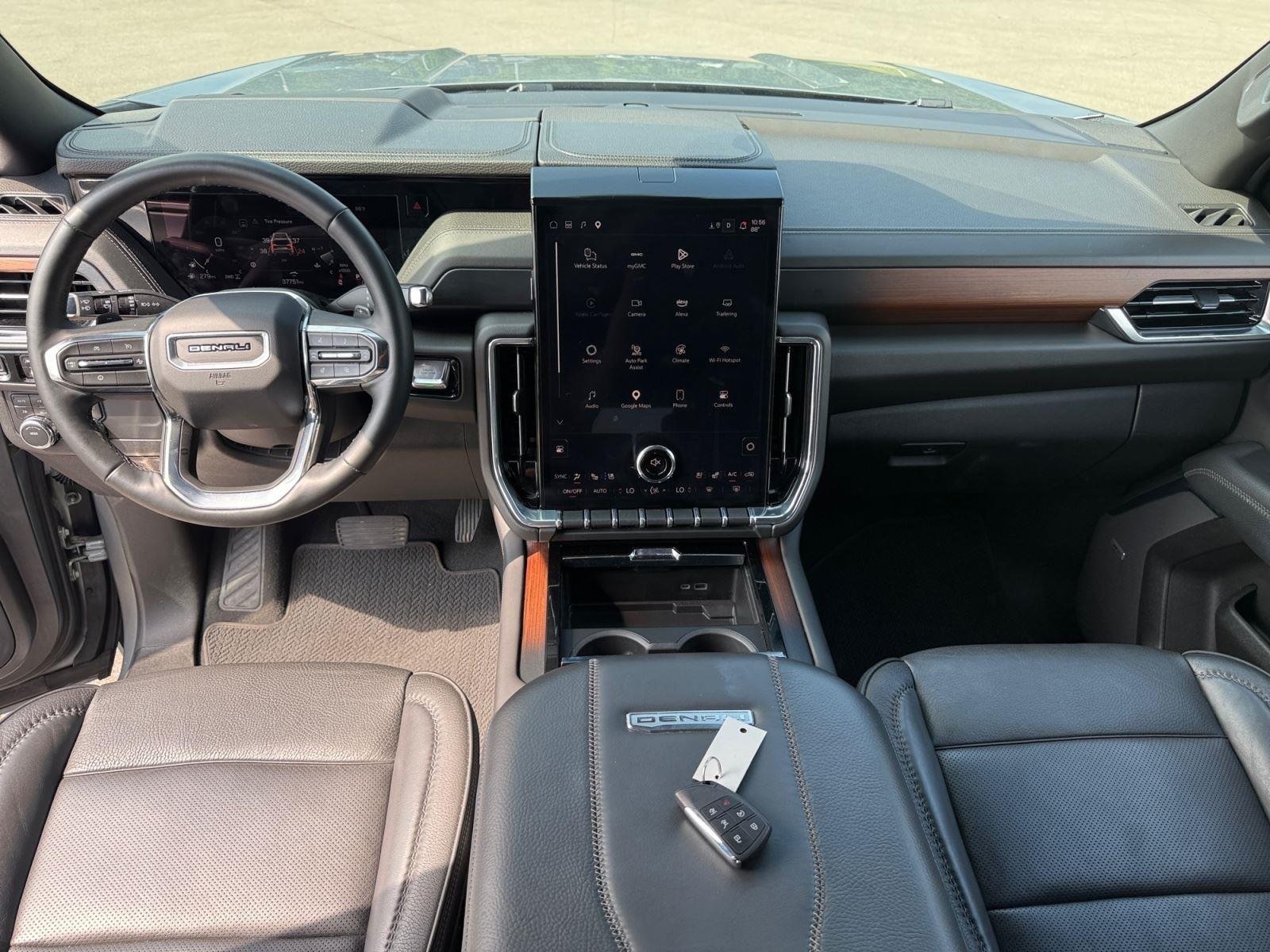 Used 2025 Sterling Metallic GMC Denali image 13