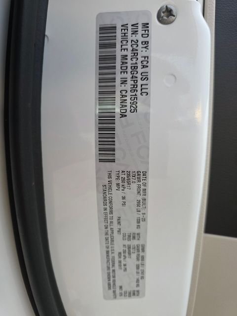Used 2023 Bright White Clearcoat Chrysler Touring L image 27