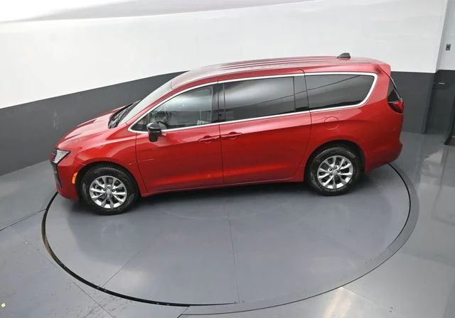 New 2027 Red Hot Pearl-Coat Exterior Paint Chrysler Select image 14