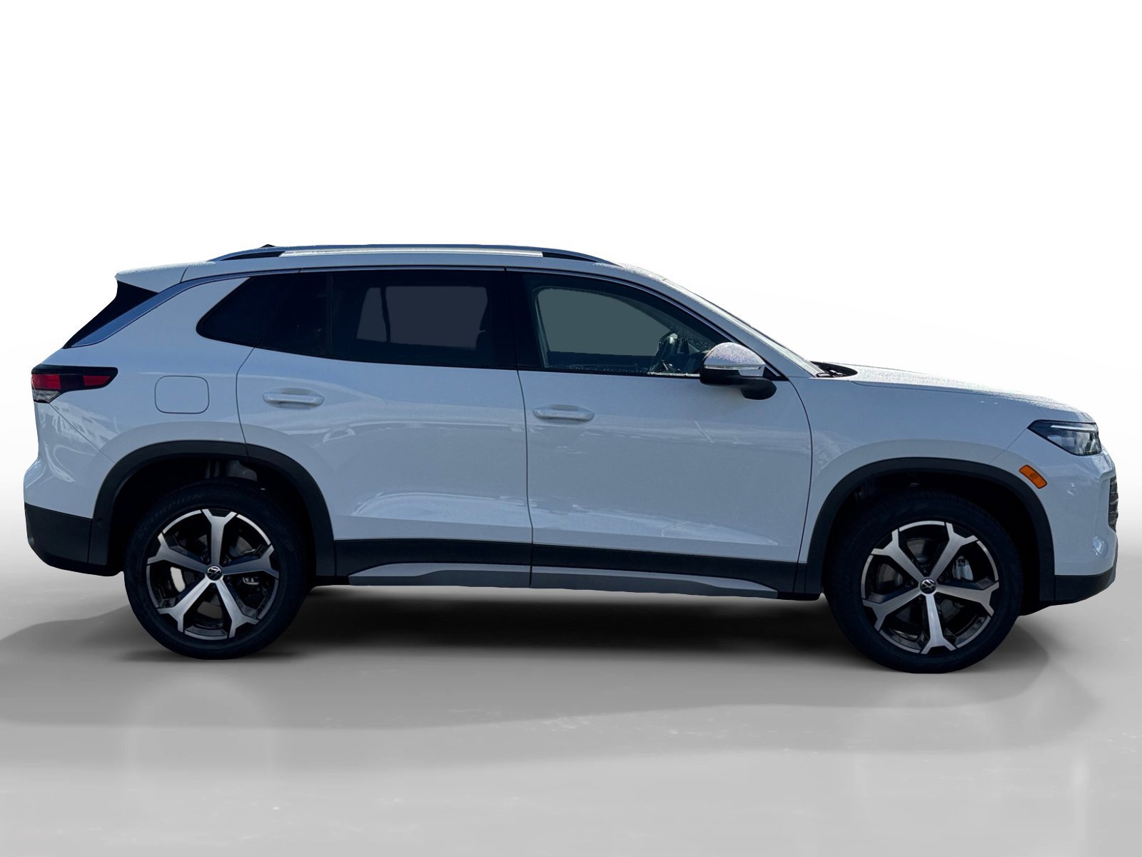 New 2026 Pure White Volkswagen SE image 6