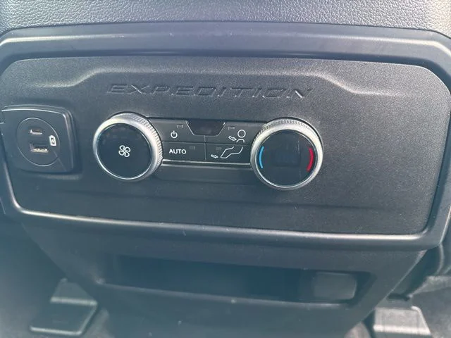 Used 2021 Blue Ford XLT image 26