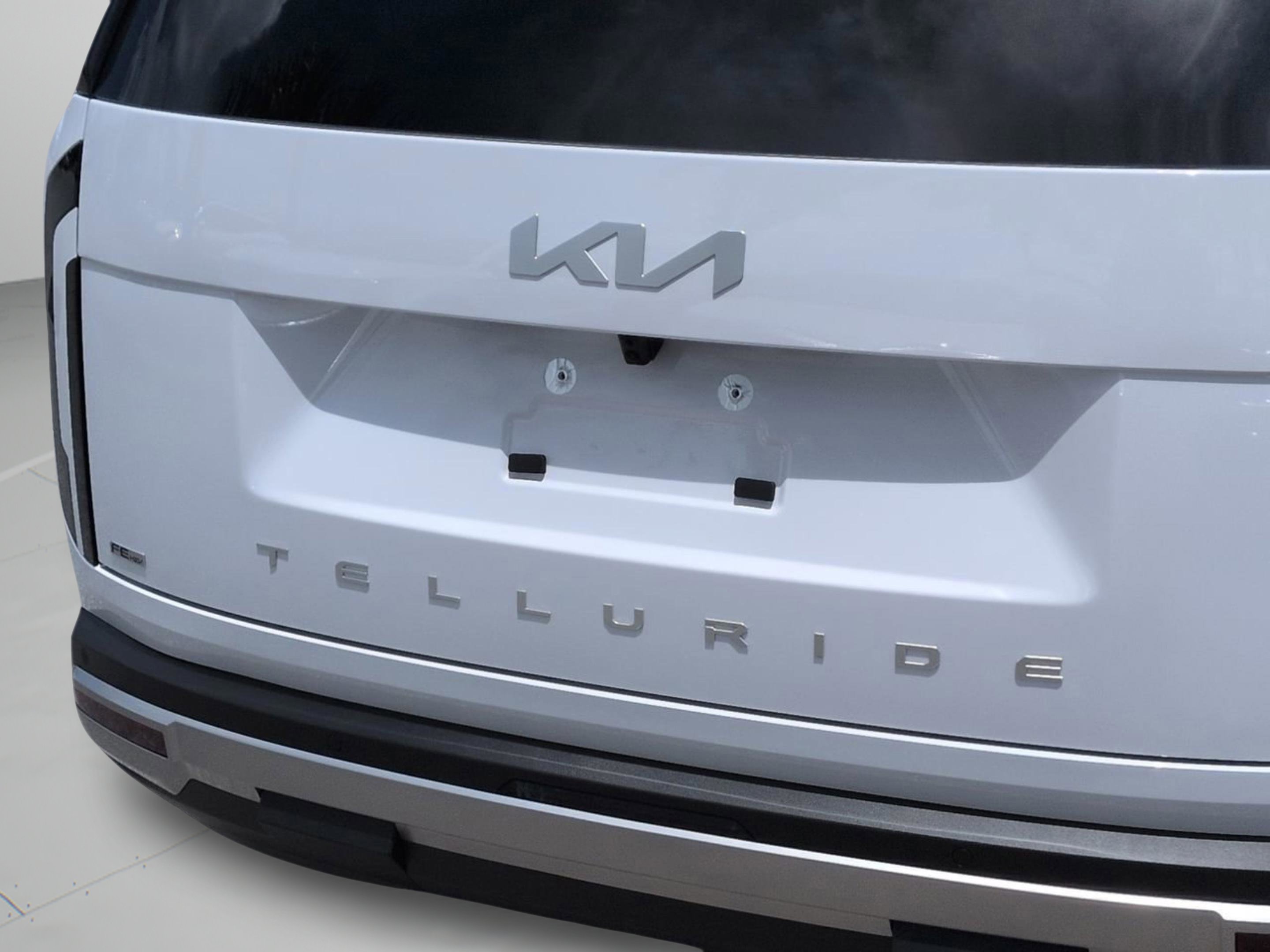 New 2027 Glacial White Pearl Kia EX image 36