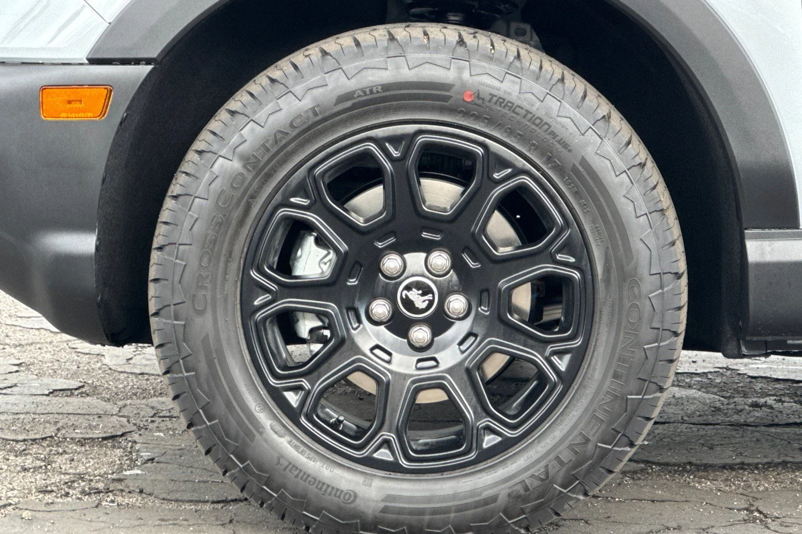 New 2026 Space White Metallic Ford Badlands® image 33