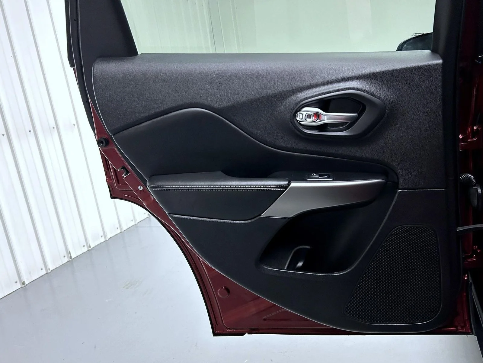 Used 2019 Red Jeep Limited image 20