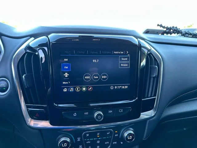 Used 2021 Silver Chevrolet LT image 17