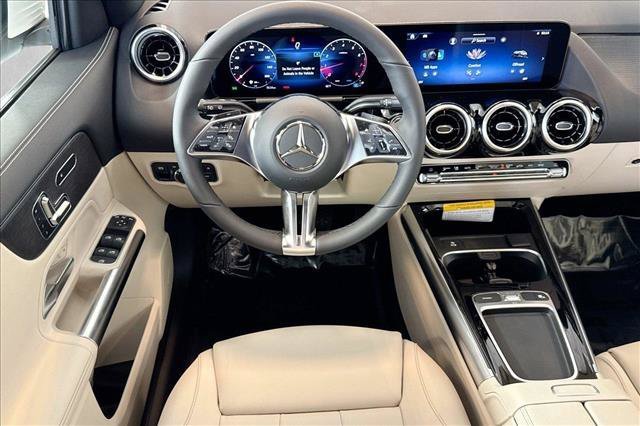 New 2026 Polar White Mercedes-Benz GLA 250 image 48