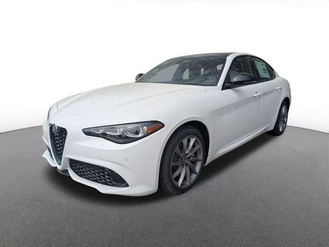 2025 Alfa Romeo Giulia Base