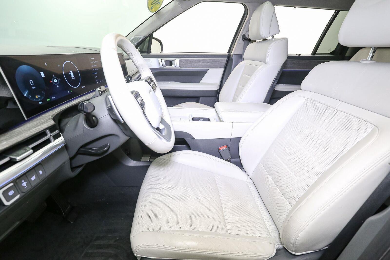 Used 2024 Rockwood Green Hyundai Limited image 46