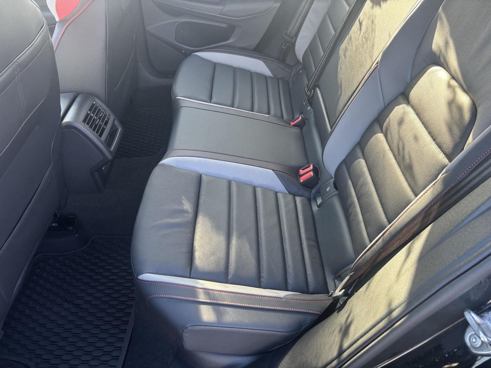 2026 Volkswagen Golf GTI SE - Photo 13