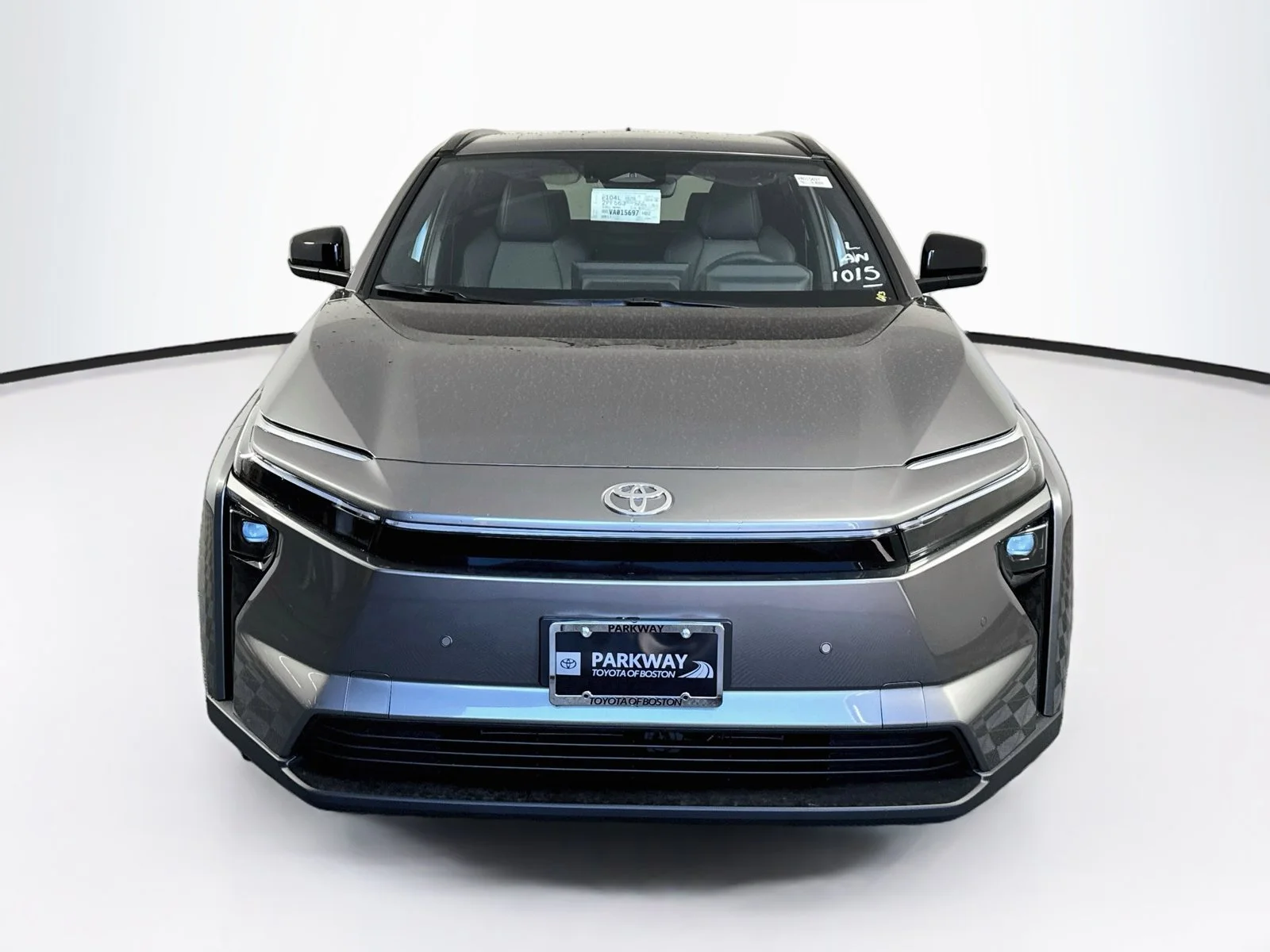New 2027 Heavy Metal <sup>1</sup> Toyota  XLE image 2