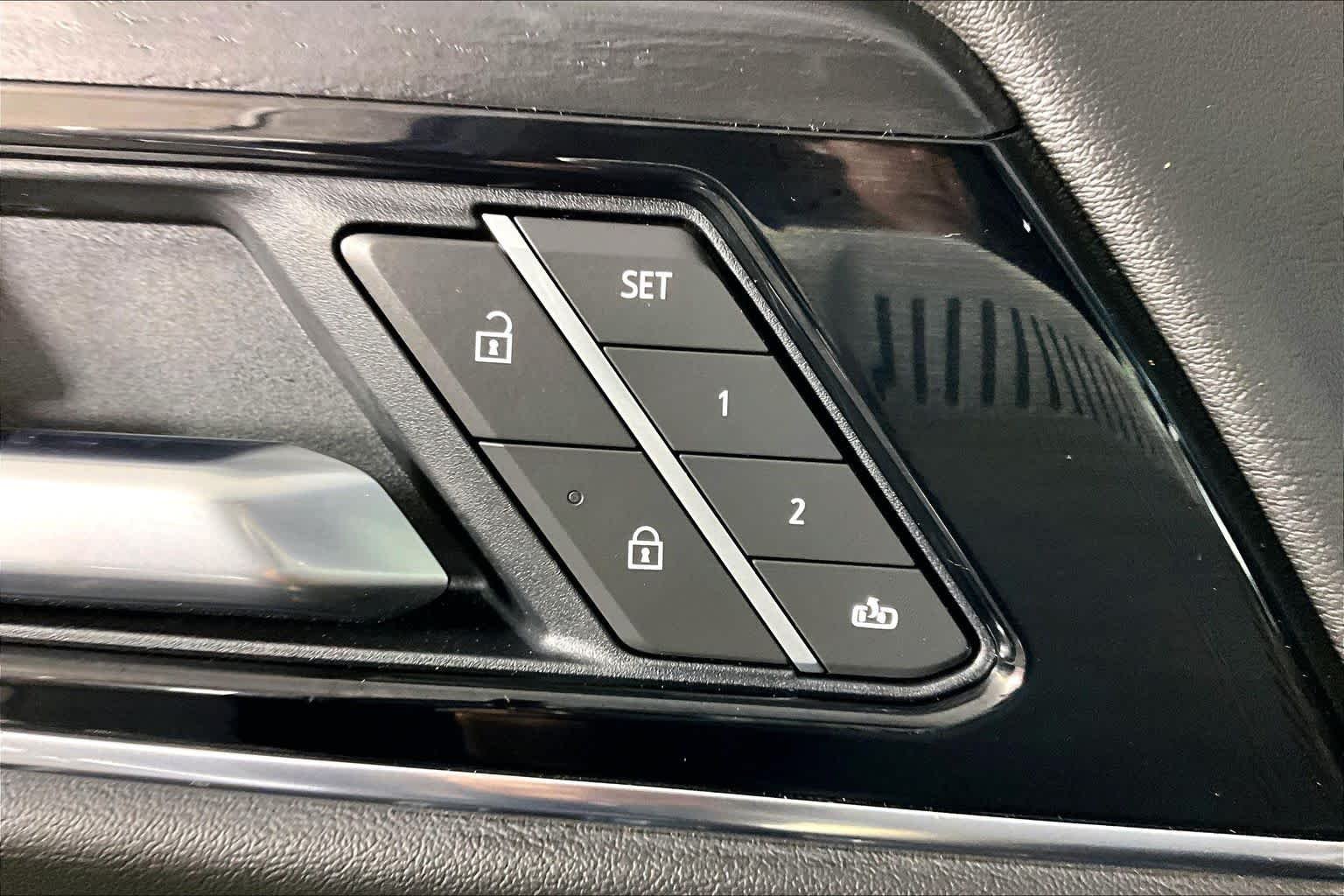2026 GMC Yukon Denali - Photo 35