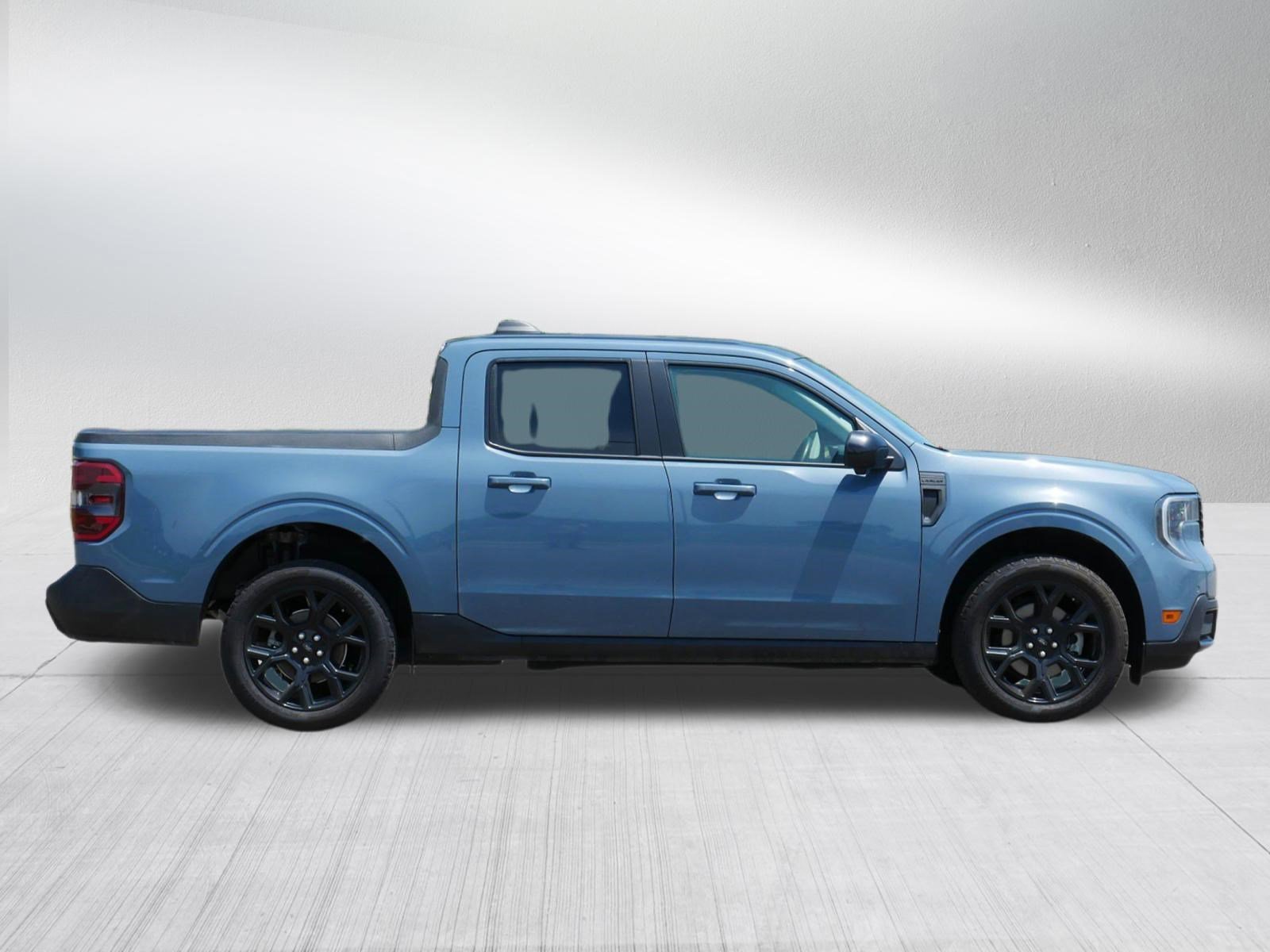 Used 2025 Gray Ford Lariat image 6