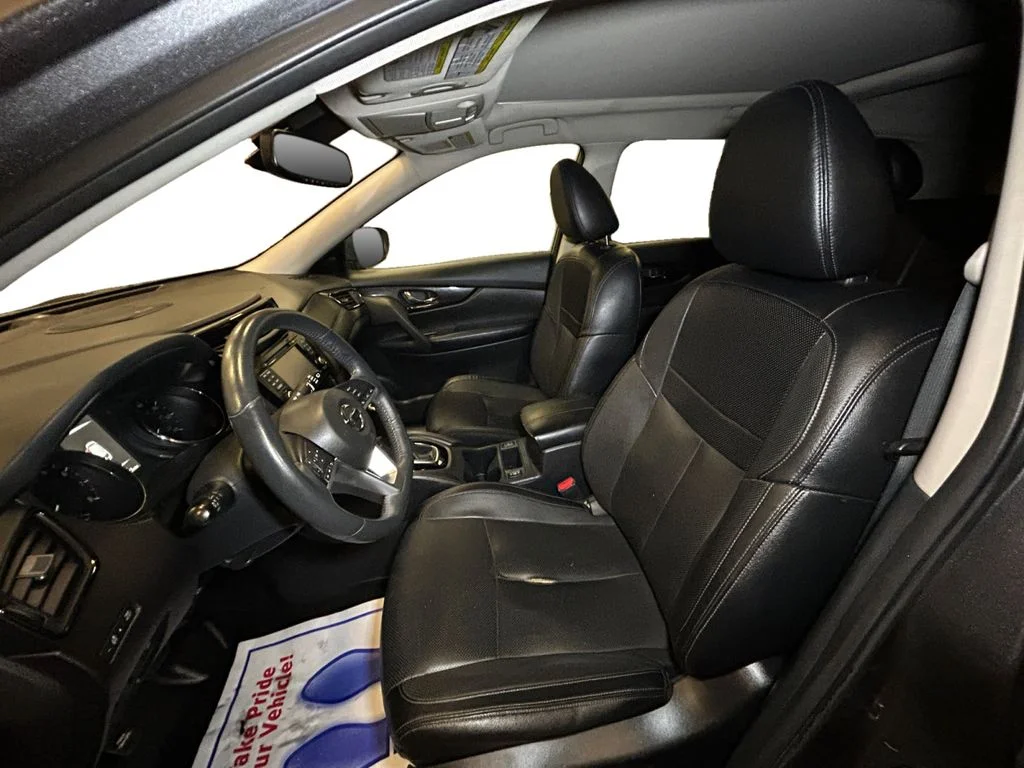 Used 2017 Gun Metallic Nissan  image 10