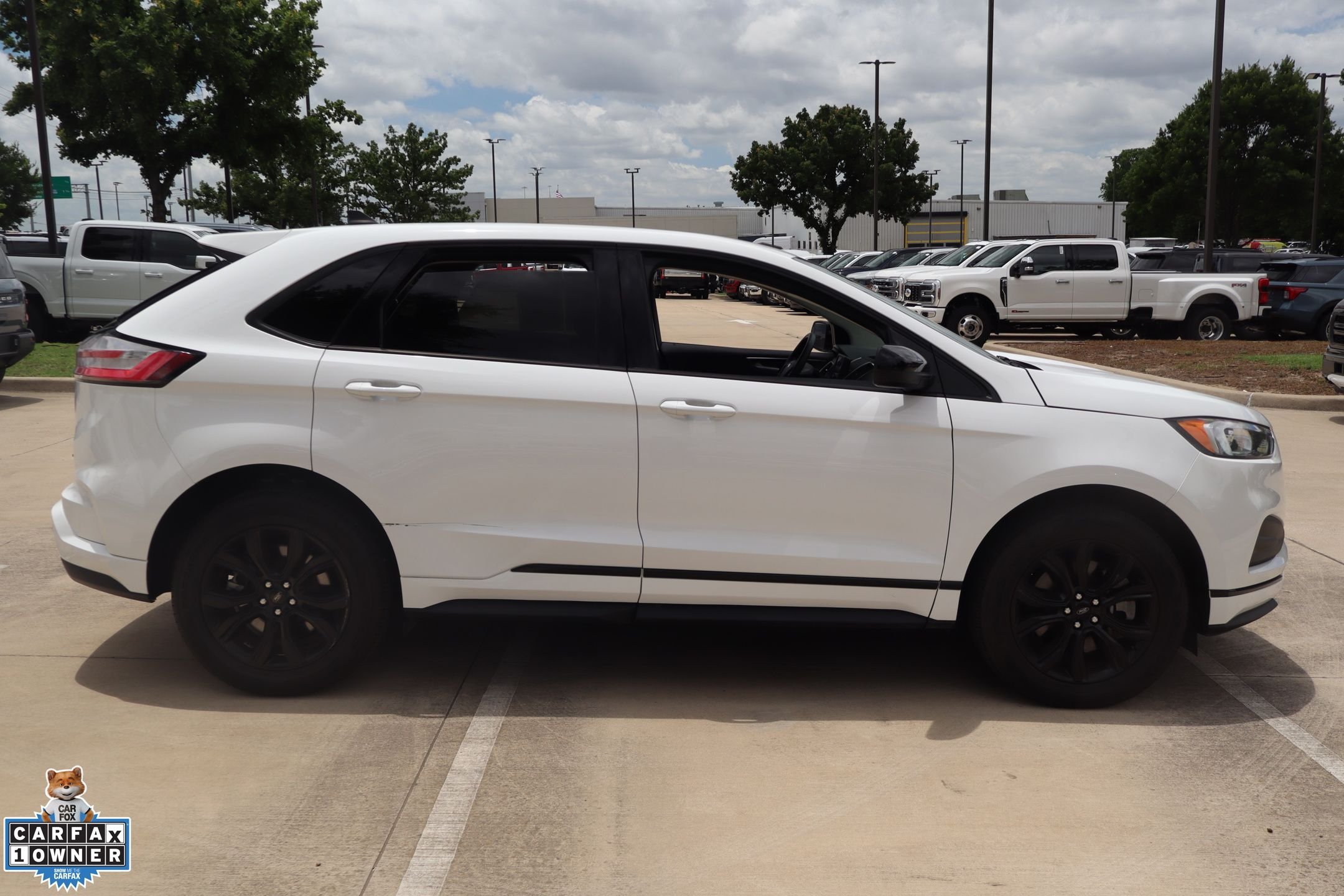 Used 2024 White Ford SE image 2
